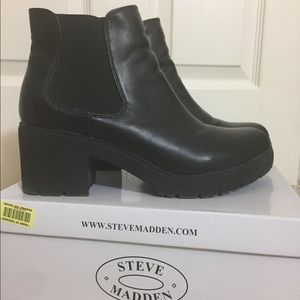 STEVE MADDEN boots / black